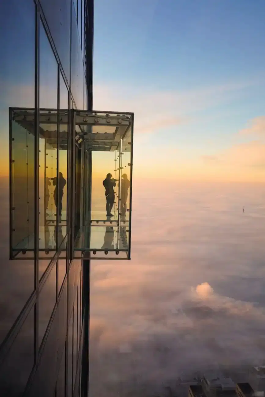 Chicago Travel and hotography Guide, Discover the ultimate Chicago travel guide featuring top attractions, iconic food, hidden gems, and expert travel tips to plan your perfect Windy City adventure!