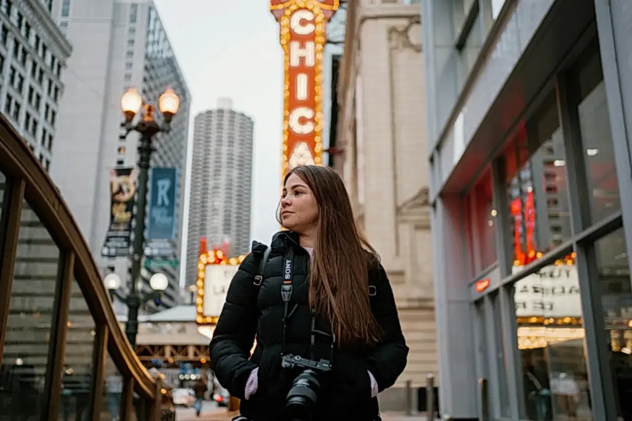 Chicago Travel and hotography Guide, Discover the ultimate Chicago travel guide featuring top attractions, iconic food, hidden gems, and expert travel tips to plan your perfect Windy City adventure!
